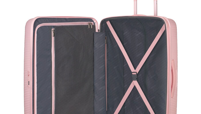 Interior organisation with extra zipped apron pocket