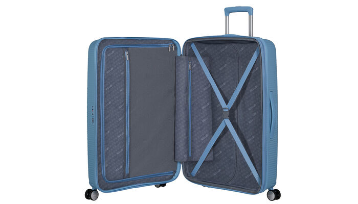 Interior organisation with extra zipped apron pocket