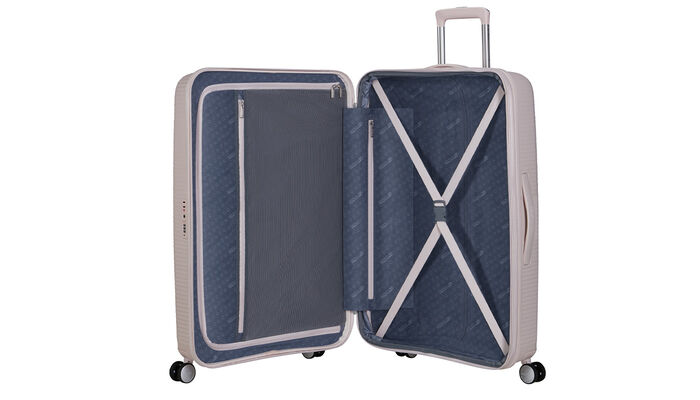 Interior organisation with extra zipped apron pocket
