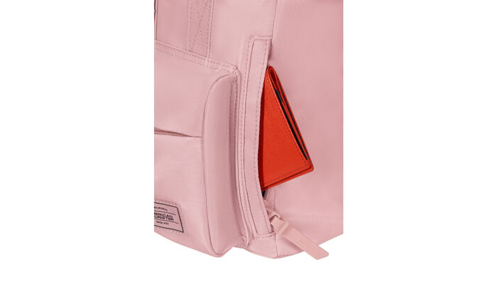 Side pocket