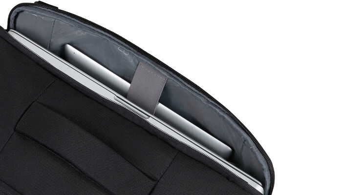 Laptop compartment 15.6"