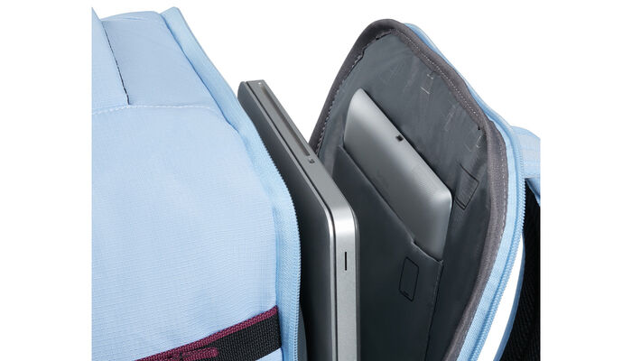 Laptop compartment 15.6"