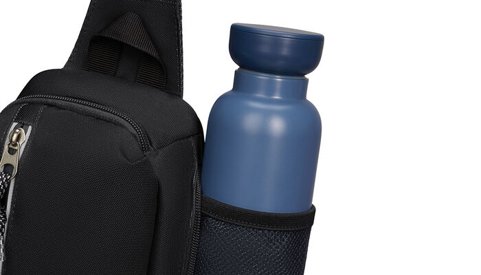 Zipped pocket bottle holder