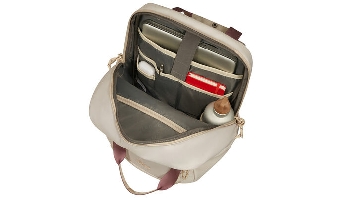 Laptop compartment 15.6"