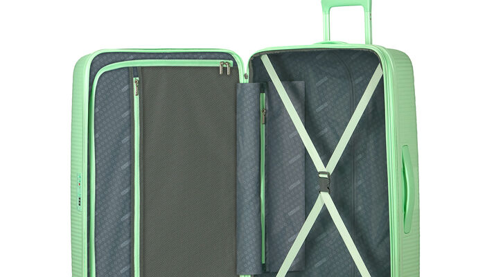 Interior organisation with extra zipped apron pocket
