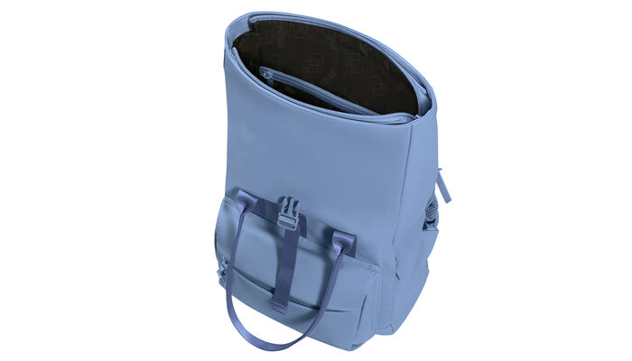 Large main compartment