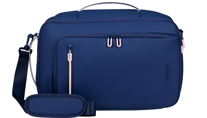 Fitting ryanair free-on-board cabin bag policy
