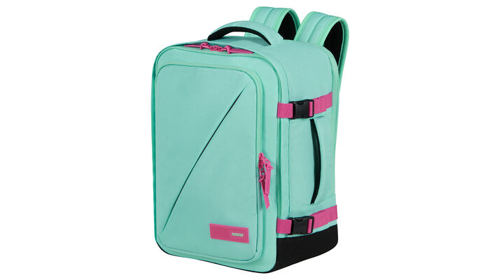 Fitting Ryanair and Wizz Air free-on-board cabin bag policy