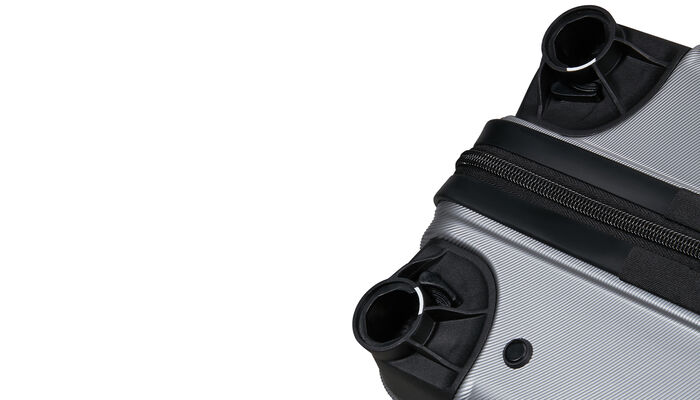 One-click removable wheels