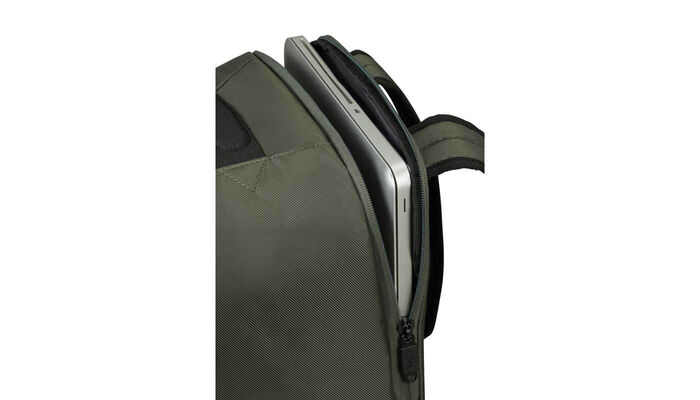 Laptop compartment 15.6"