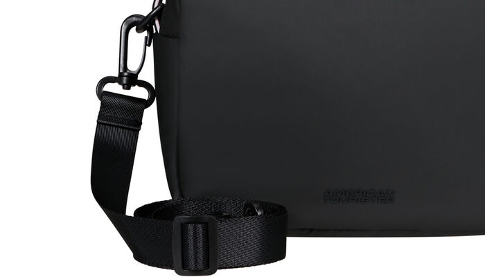 Removable shoulder strap