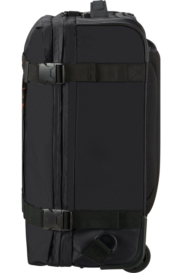 American Tourister Urban Track Duffle with wheels Backpack  Asphalt Black American Tourister Urban Track Duffle with wheels Backpack  Asphalt Black