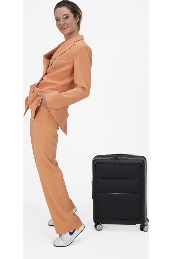 American Tourister Hello Cabin Spinner TSA 55cm  Onyx Black