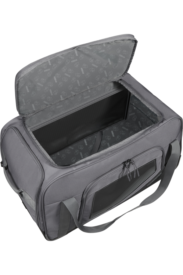 American Tourister City Racer Duffle with Wheels M  Black American Tourister City Racer Duffle with Wheels M  Black