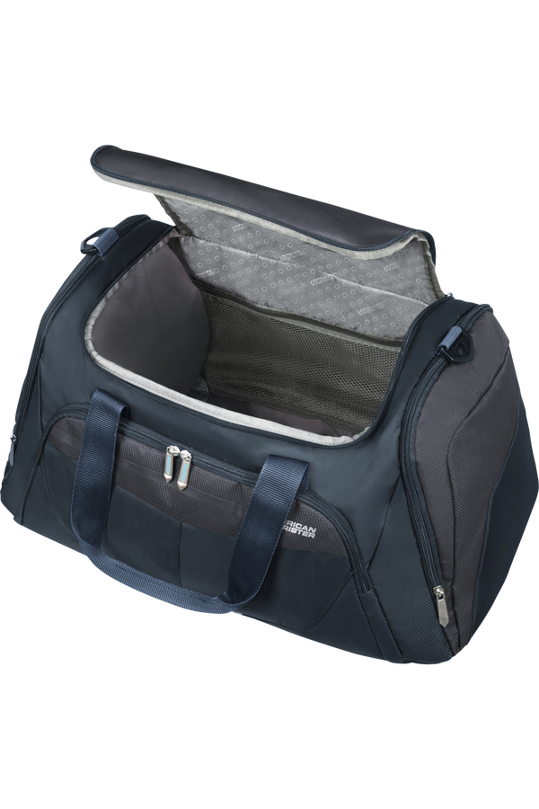 American tourister weekend bag 2025