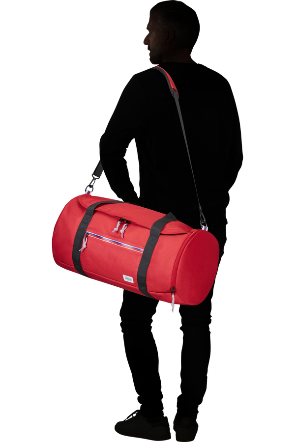 American Tourister Upbeat Duffle Zip  Red